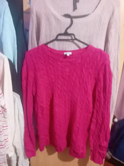 Ropa desde 500 y deportivas 10.000 - miniatura 1