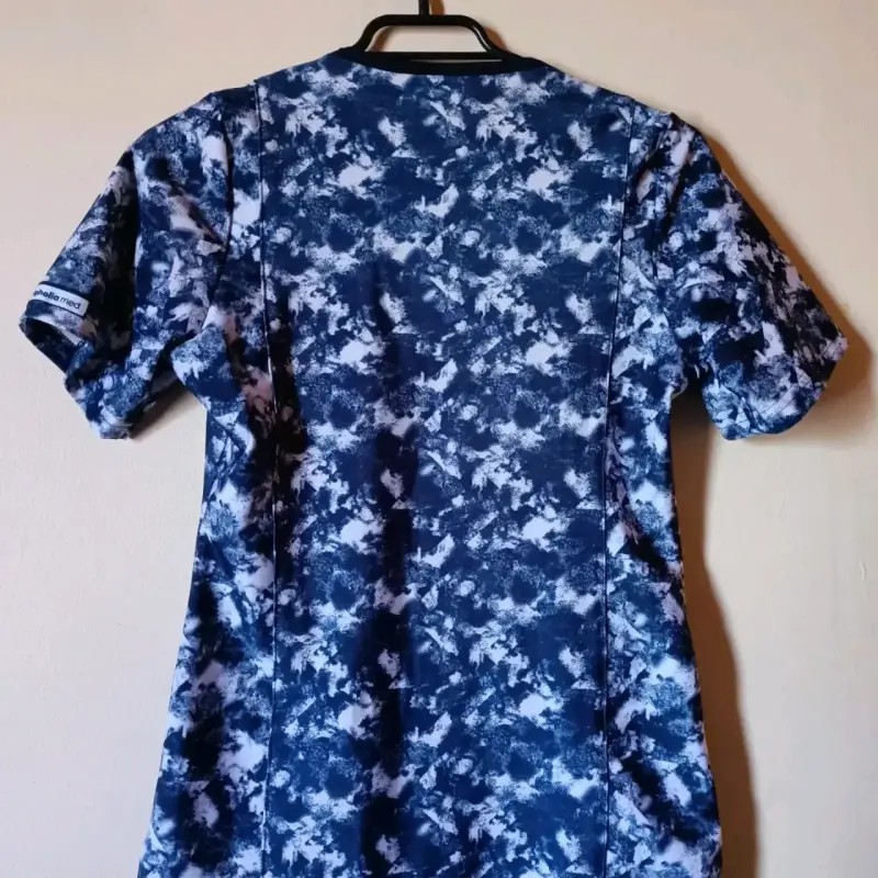 Blusa médica estampada azul,ripholia med - 2