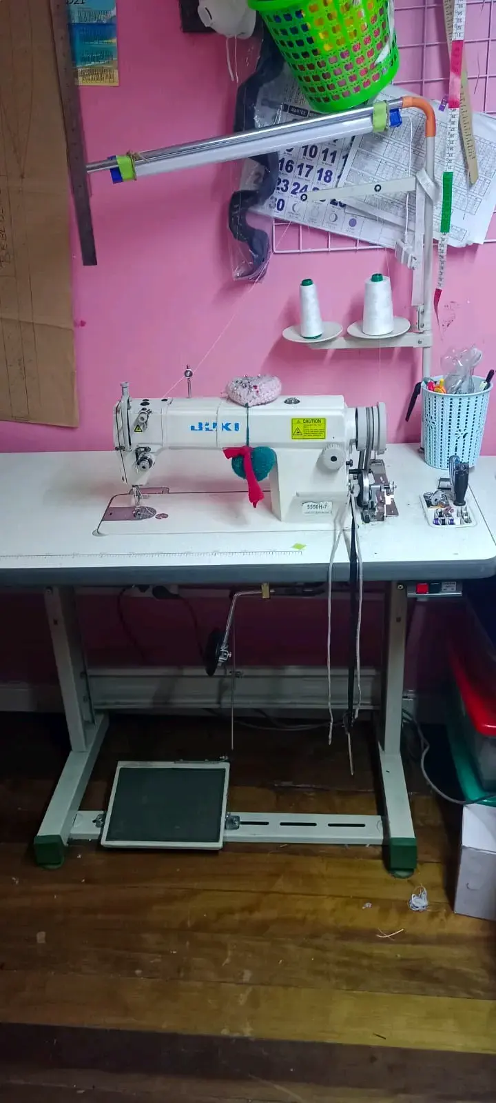 Máquina de Coser Industrial Juki con Motor Aegon - 2