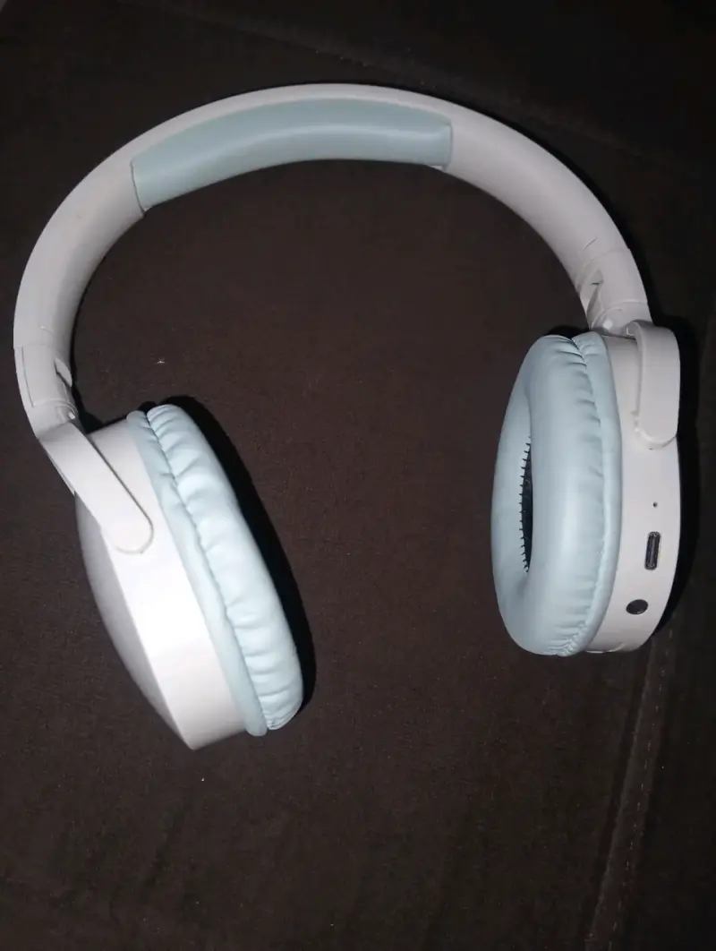 Auriculares inalámbricos color verde con almohadil - 3