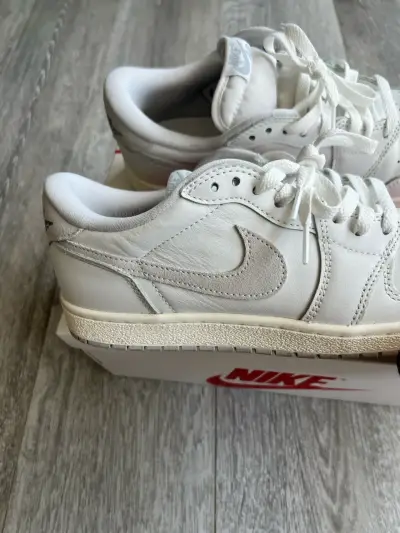 Zapatillas Nike Jordan 1 Low Neutral Grey - miniatura 3