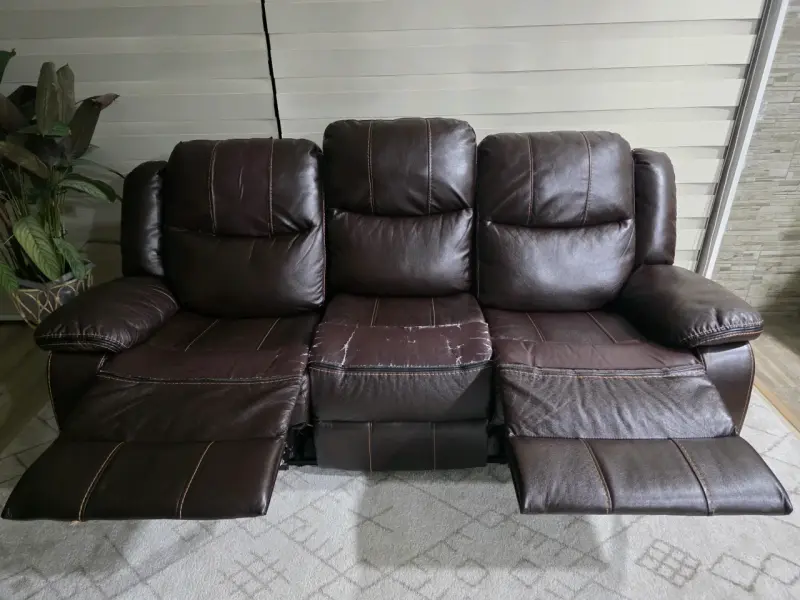 Sofá reclinable de cuero marrón para sala - 1