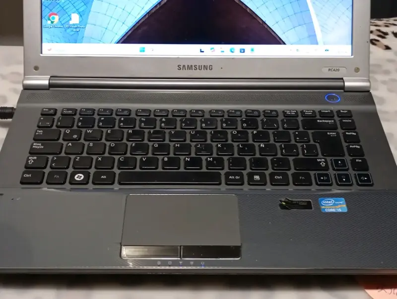 Notebook Samsung RC420 en buen estado - 4