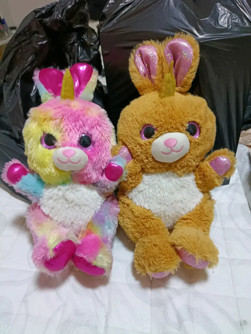 Peluches de conejo unicornio multicolor y marrón - 2