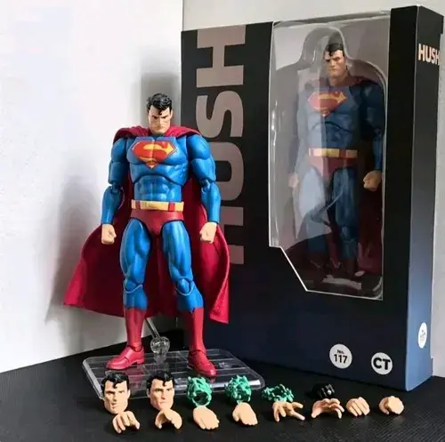 Figura de acción Superman Hush con accesorios - 2