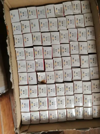Lote de tintes para cabello Yellow variados - miniatura 3