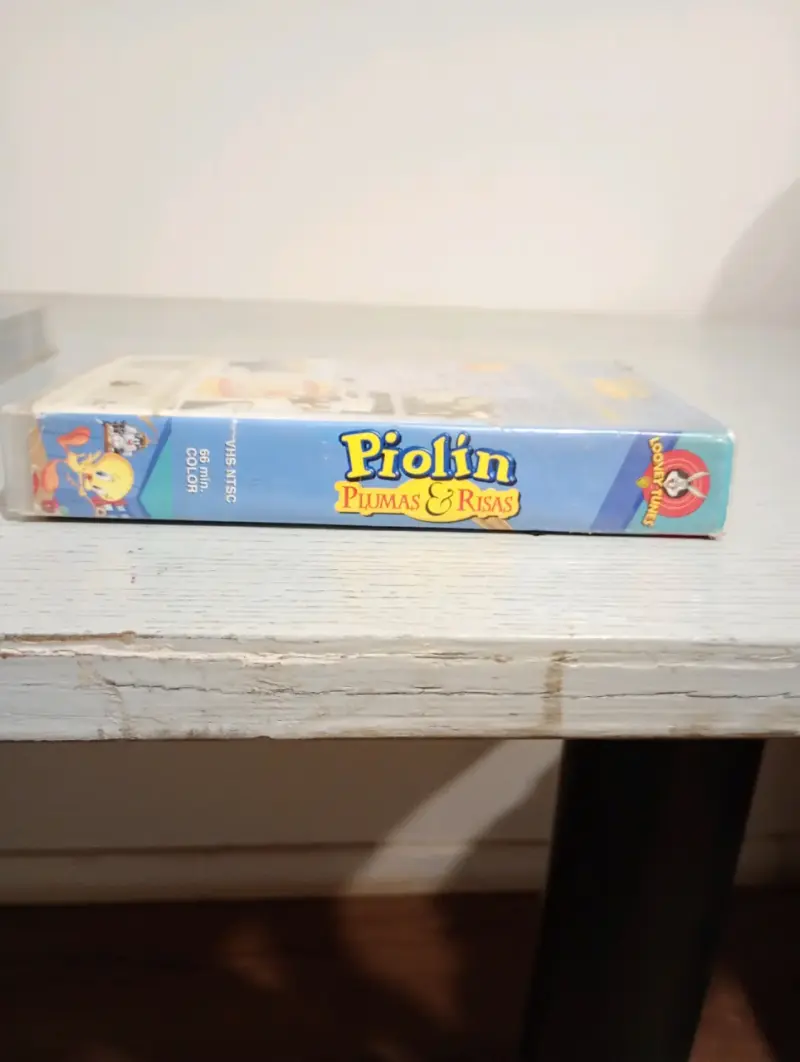 VHS Looney Tunes Piolín Plumas y Risas en Español - 3
