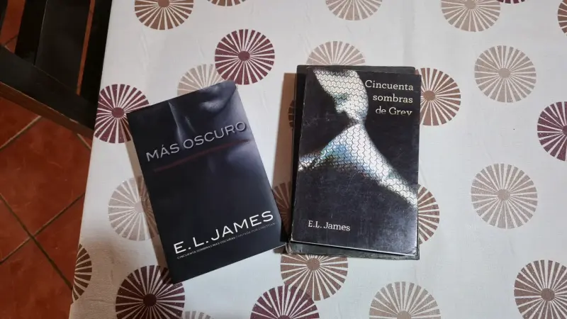 Trilogía Cincuenta Sombras de Grey de E.L. James - 2