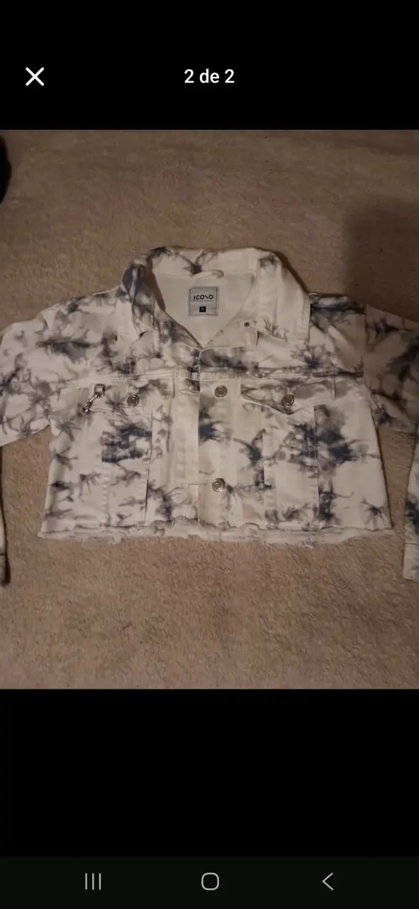 Chaqueta de mezclilla tie-dye para mujer