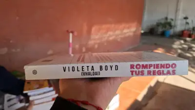Libro 'Rompiendo Tus Reglas' de Violeta Boyd - miniatura 2
