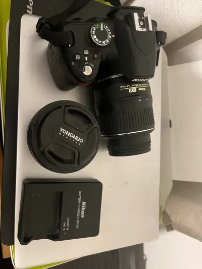 Cámara Nikon D3200 con 2 lentes y cargador - miniatura 1