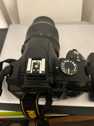 Cámara Nikon D3200 con 2 lentes y cargador - miniatura 2