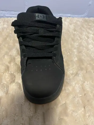 Zapatillas negras DC para hombre en buen estado - miniatura 5
