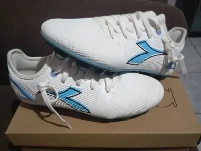 Chuteadores Diadora Talla 36 Como Nuevos - miniatura 2