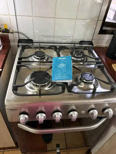 Cocina a gas Fensa con horno y 4 quemadores - miniatura 2