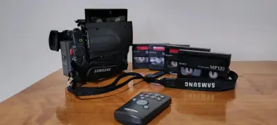 Videocámara Samsung Hi8 con accesorios y estuche - miniatura 3