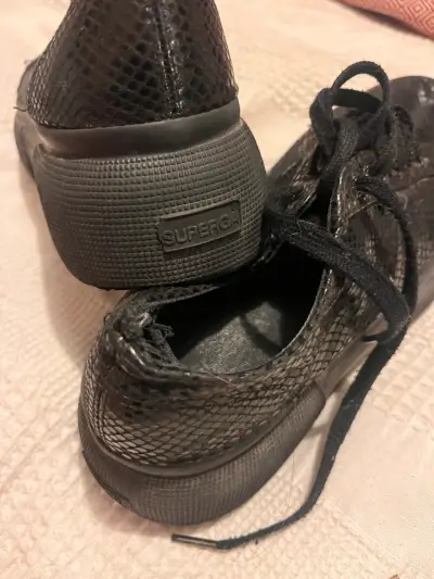 Zapatillas negras de cuero estilo serpiente Superga - miniatura 2