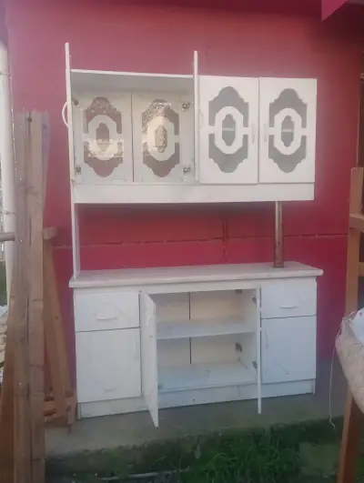 Mueble de cocina blanco con alacena - miniatura 1