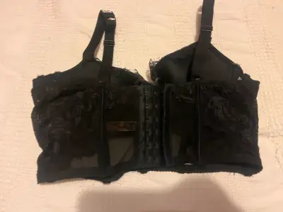 Bralette negro de encaje Victoria's Secret - miniatura 3