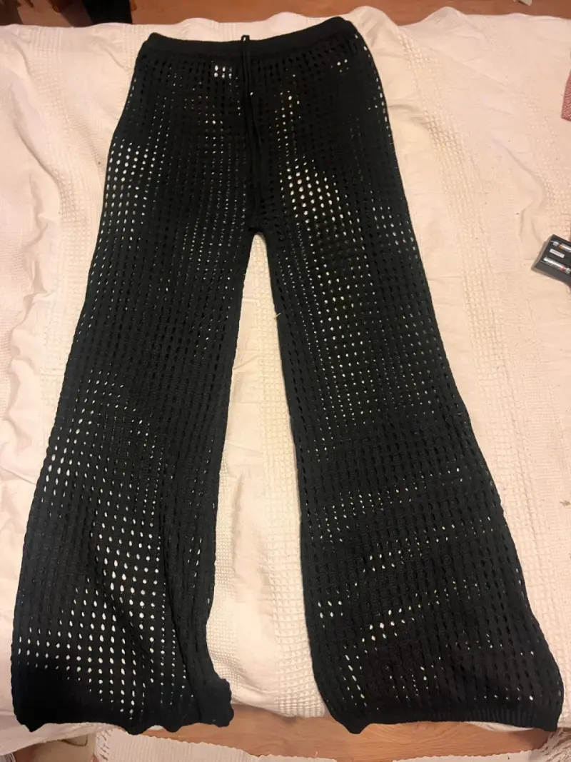 Pantalones playeros negros de crochet - 2