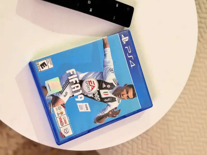 Juego FIFA 19 para PS4 en muy buen estado - 1