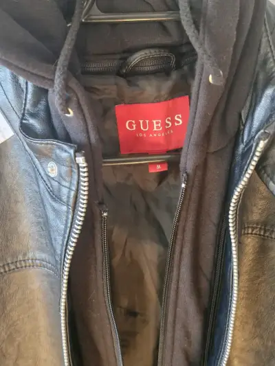 Chaqueta de cuero Guess con capucha negra - miniatura 2