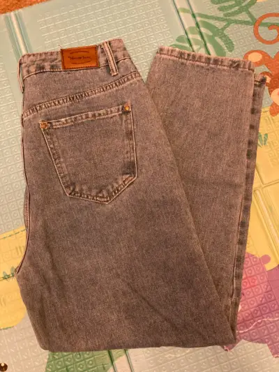 Jeans de mezclilla azul para mujer - miniatura 3