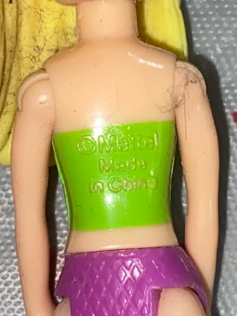 Polly Pocket Mattel con ropa colorida - 3