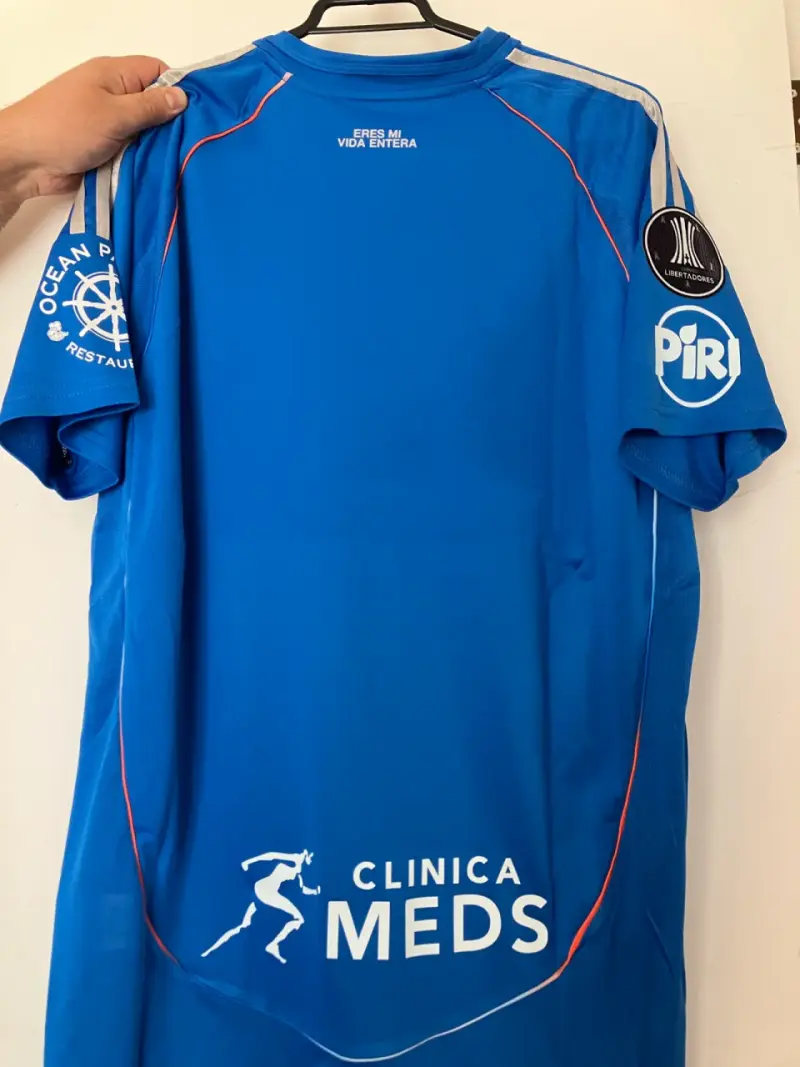 Camiseta Universidad de Chile 2023 - 2