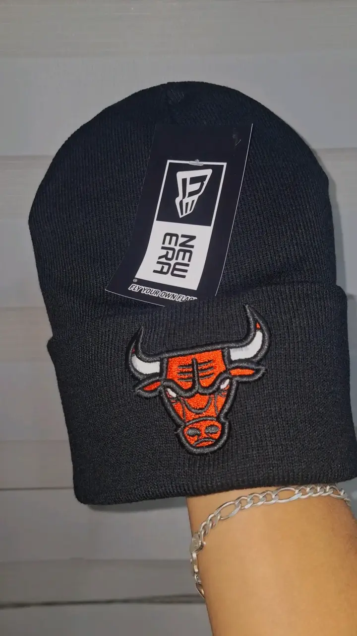 Gorro negro New Era con logo Chicago bulls bordado