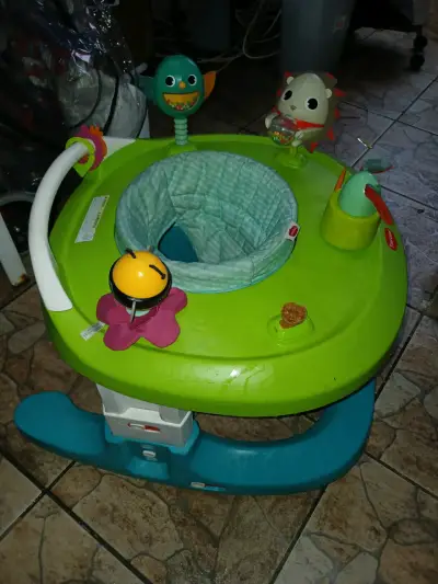 Centro de actividades para bebé Fisher-Price - miniatura 1