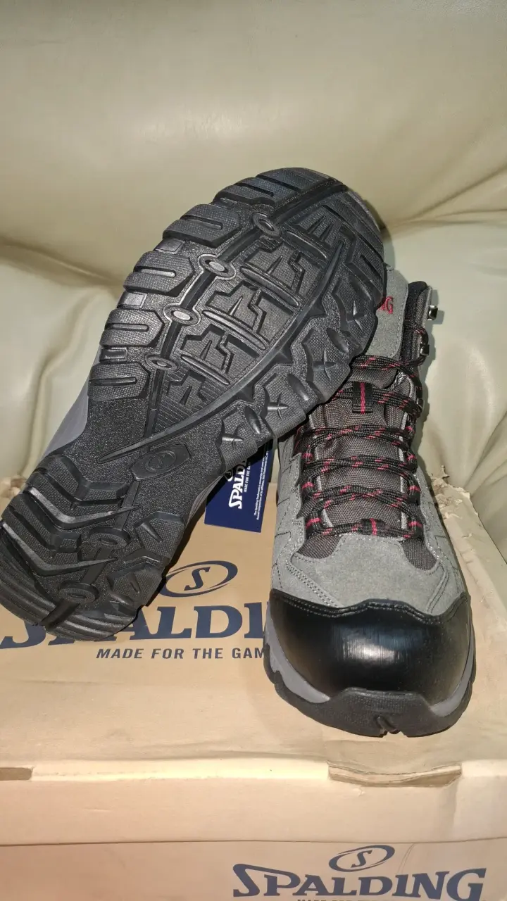 Botas de senderismo Spalding gris y negro - 2