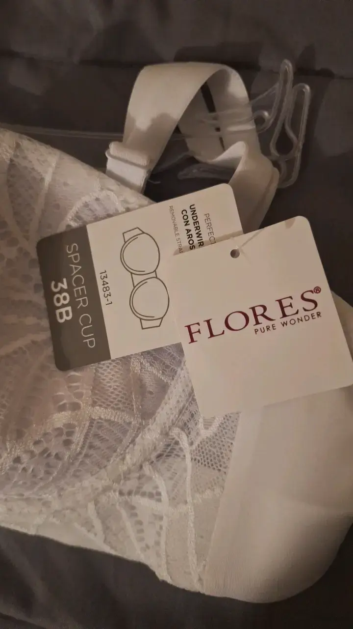 Sostén blanco con encaje Flores talla 38B - 2