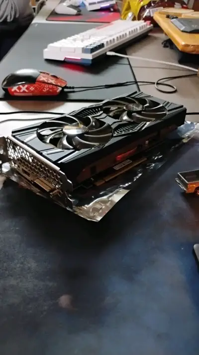 Tarjeta gráfica GTX 1660TI - miniatura 2