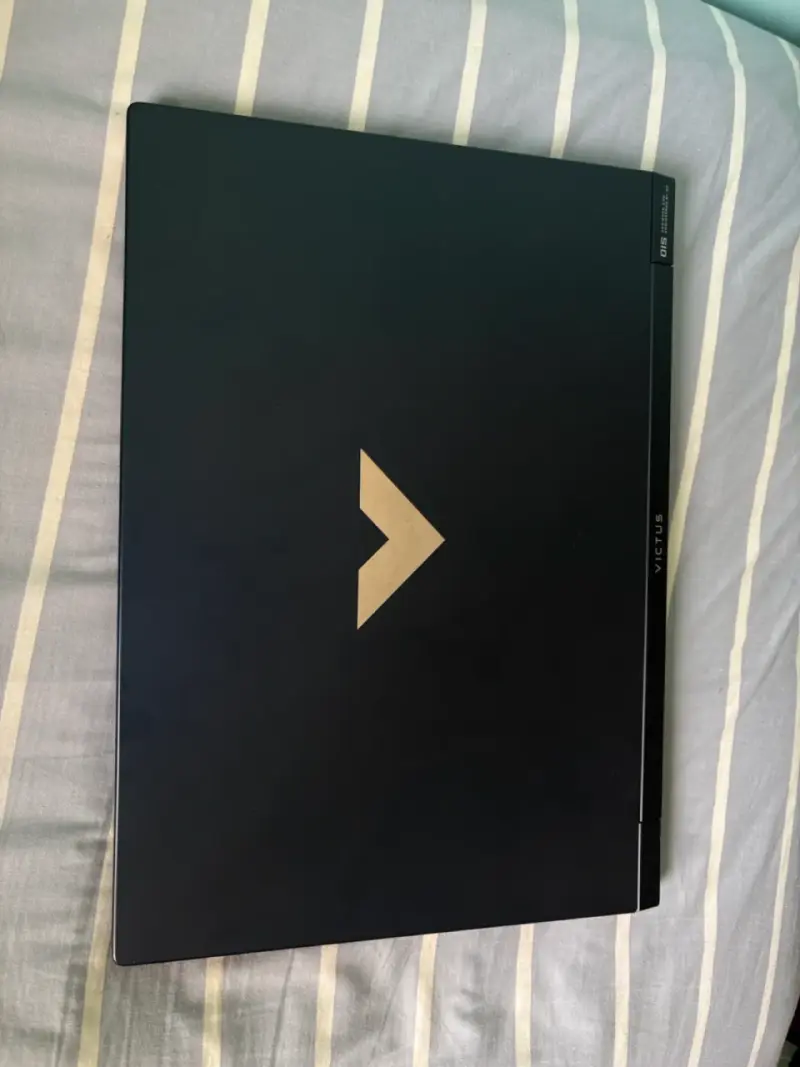 Laptop HP Victus con 16GB RAM y RTX 4050 - 1