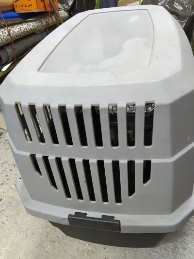 Transportadora de mascotas grande con ventilación - miniatura 2
