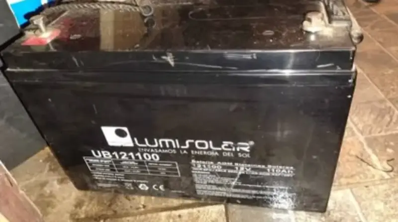 Batería AGM Lumisolar UB121100 12V 110Ah - 3