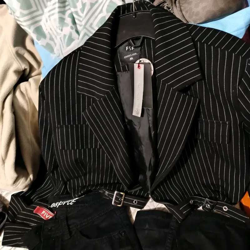 ConVjunto de blazer y pantalón negro a rayas para - 2