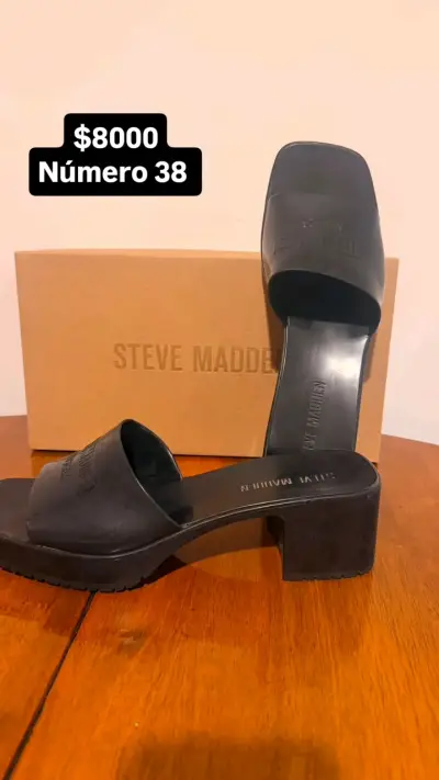 Sandalias de tacón Steve Madden en rosa y negro - miniatura 2