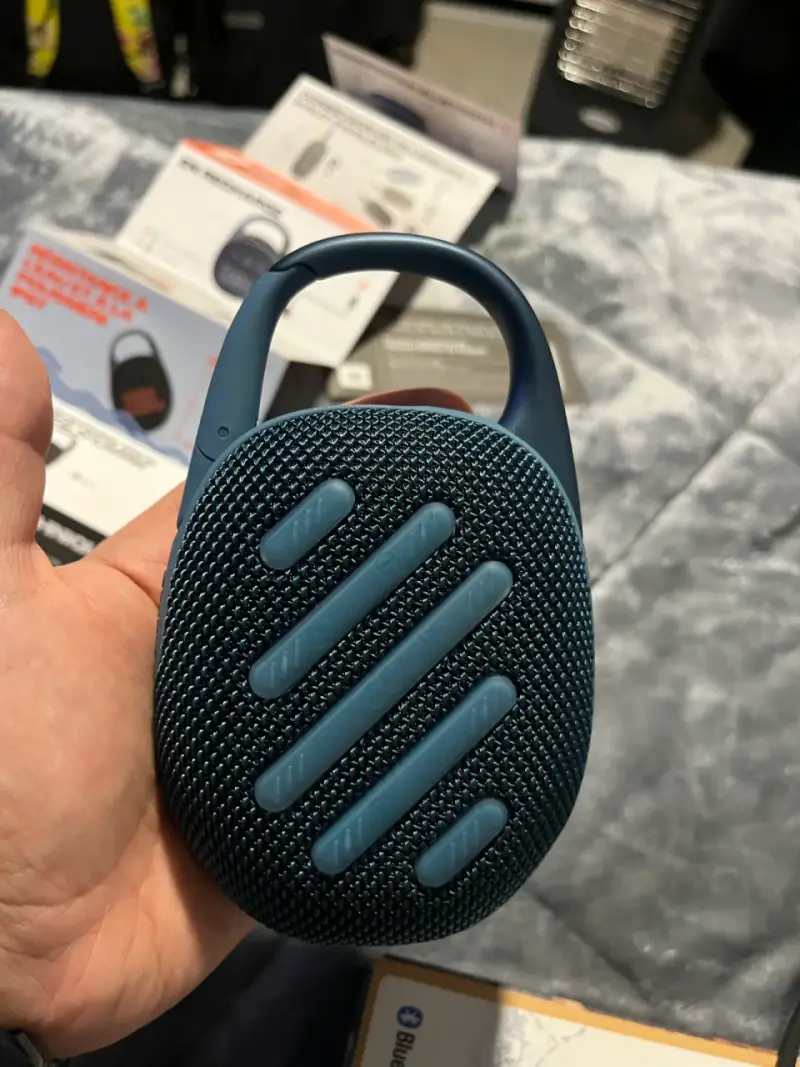 Parlante Bluetooth JBL Clip 5 portátil - 3