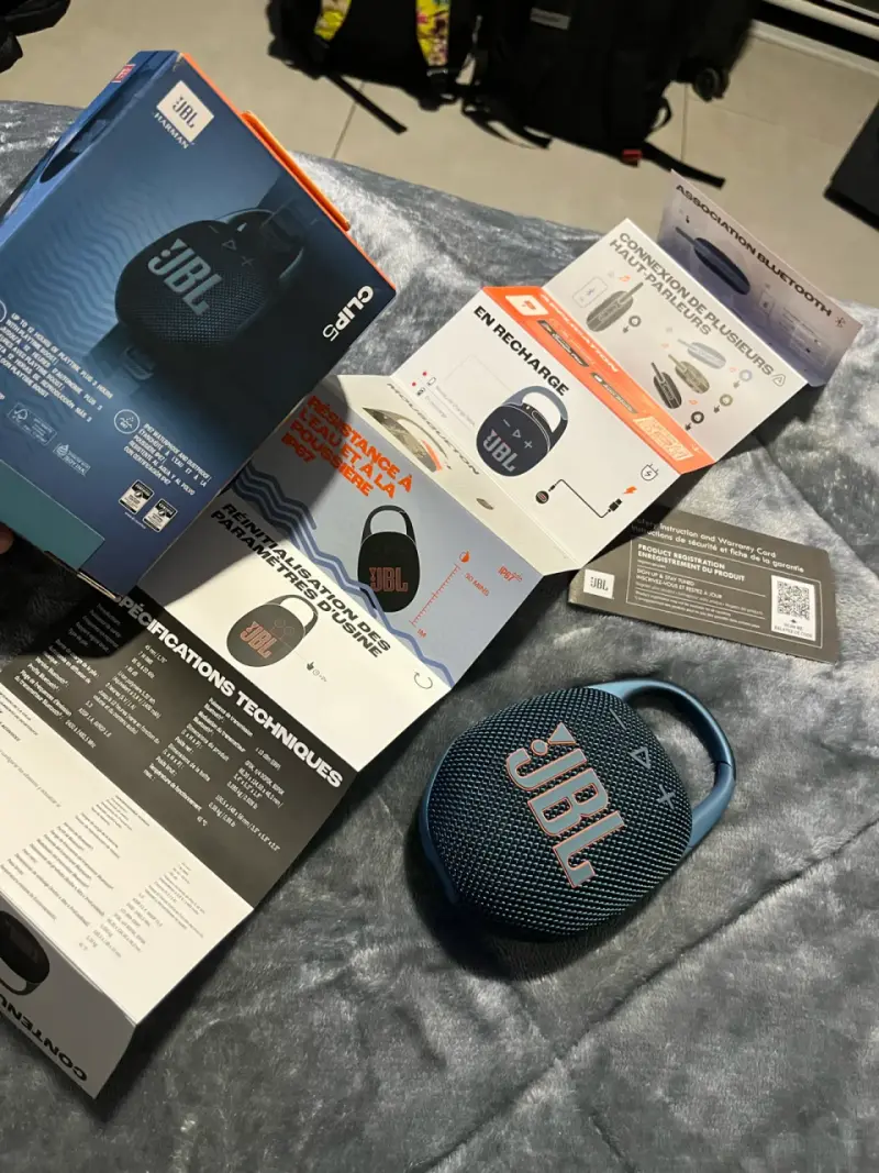 Parlante Bluetooth JBL Clip 5 portátil - 5