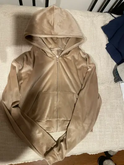 Polerón con capucha beige de terciopelo talla L - miniatura 1