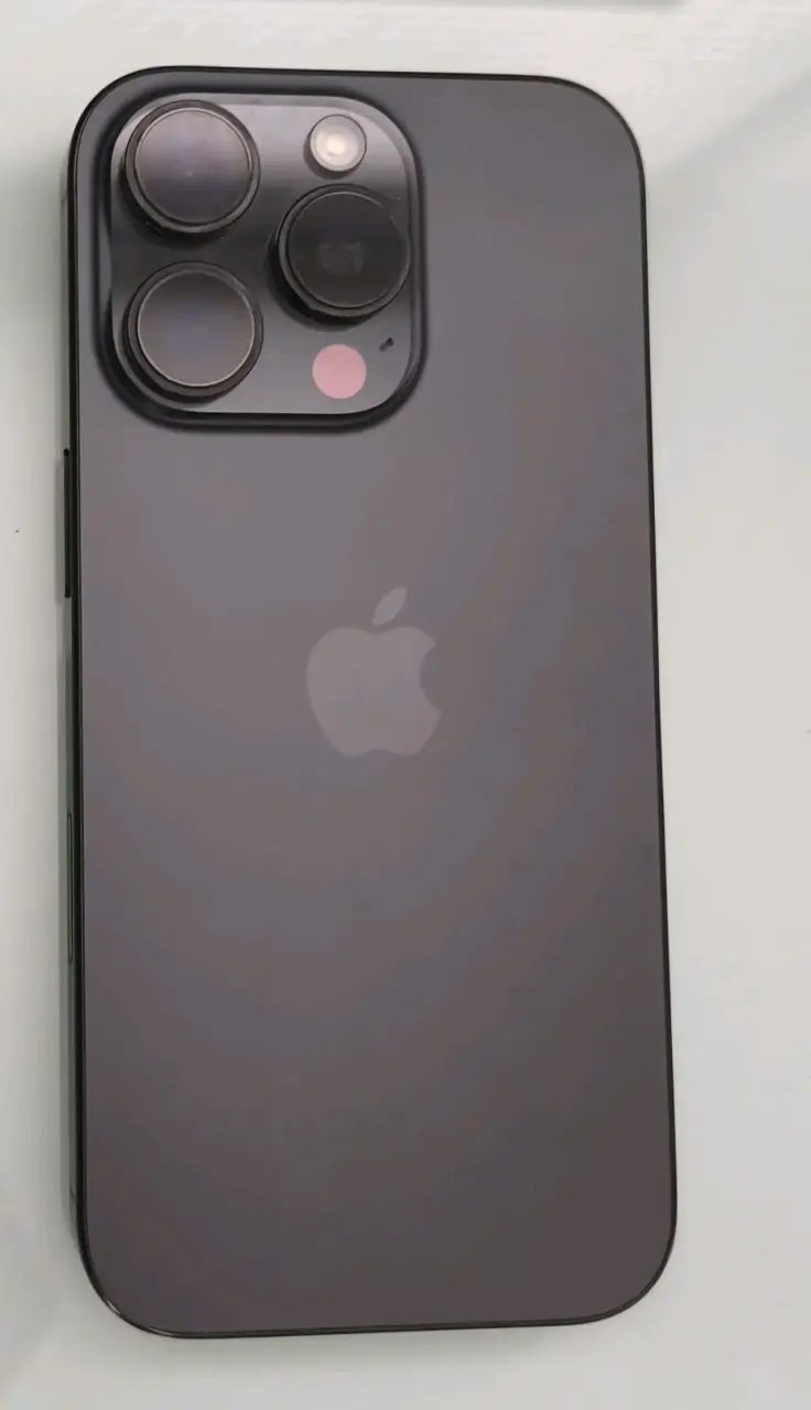 iPhone 16 Pro en excelente estado - 4
