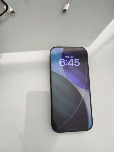 iPhone 16 Pro en excelente estado - miniatura 5