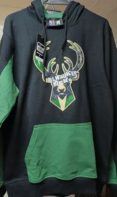 Polerón Milwaukee Bucks NBA Exclusivo - miniatura 3