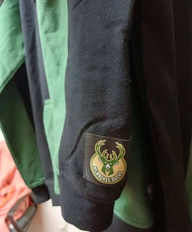 Polerón Milwaukee Bucks NBA Exclusivo - 4
