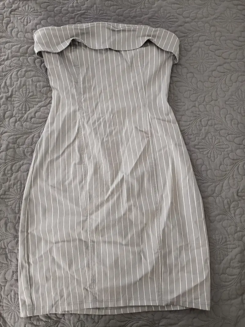 Vestido de rayas gris sin tirantes - 1