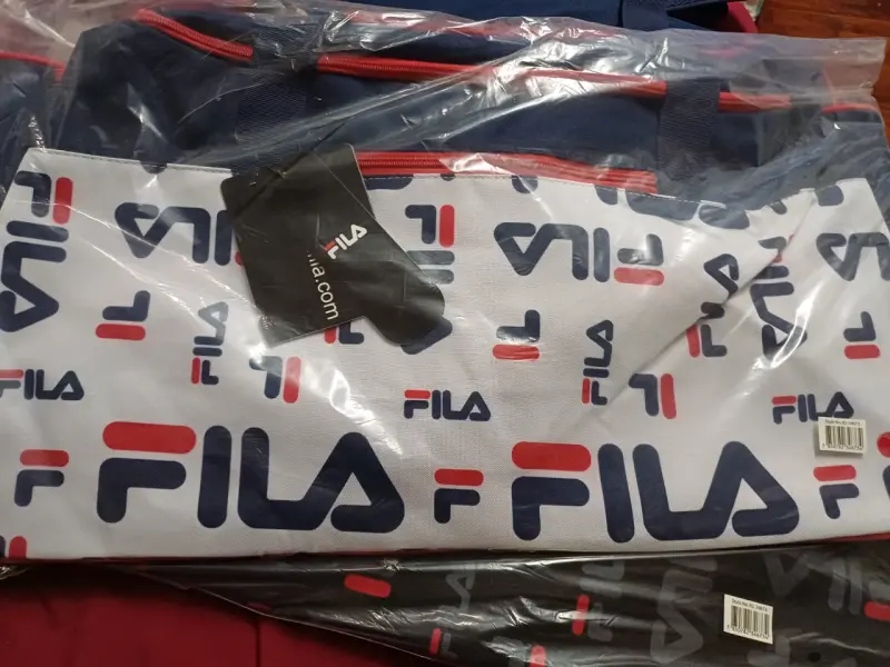 Bolso deportivo Fila azul con estampado - 2