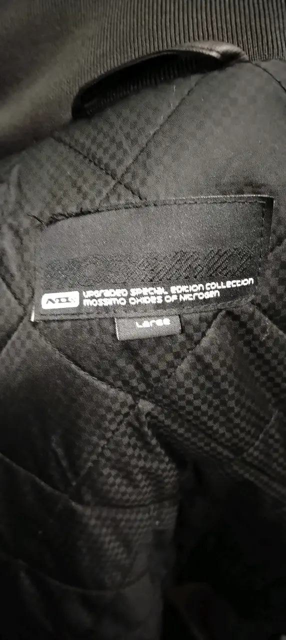 Chaqueta Negra Mossimo Hombre Estilo Urbano - 2