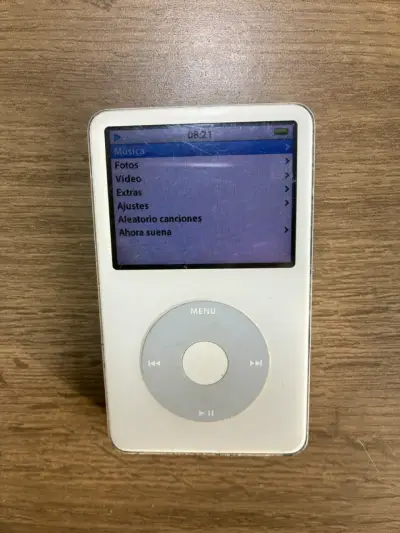 iPod Classic 30GB Edición Especial U2 con Cable - miniatura 2
